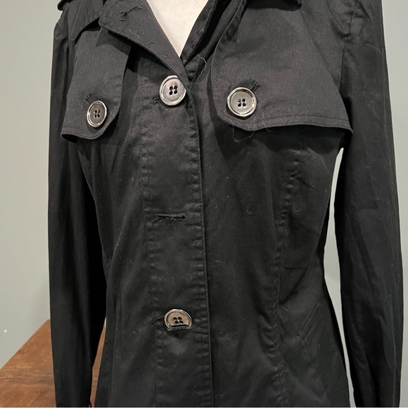 Light Button Up Jacket - Picture 4 of 12